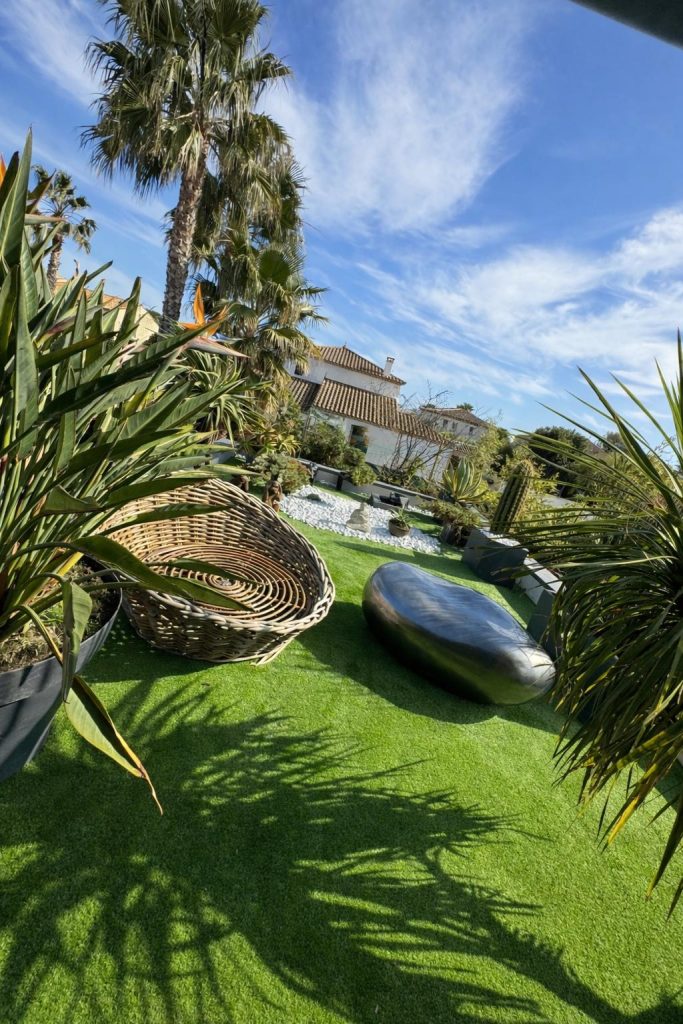 Création terrasse et gazon synthétique sur Montpellier, Lattes Perols, Carnon, La Grande-Motte, Palavas-les-Flots