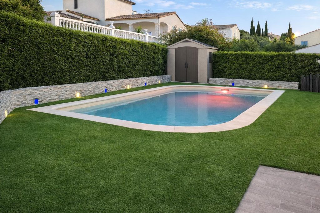 Paysagiste à Lattes pose de gazon synthétique